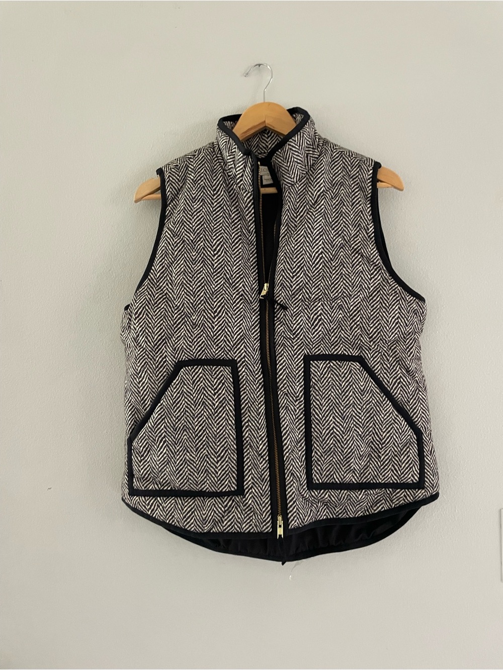 J. Crew Factory Black & White Herringbone Quilted Vest